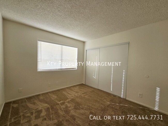 Building Photo - 2 BEDROOM 1 BATH CONDO IN LAS VEGAS NEAR S...