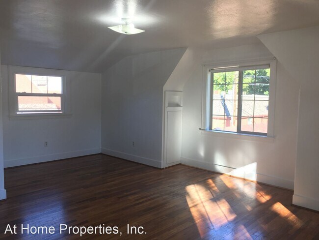 Building Photo - 4 br, 2 bath House - 861 SW Madison Avenue