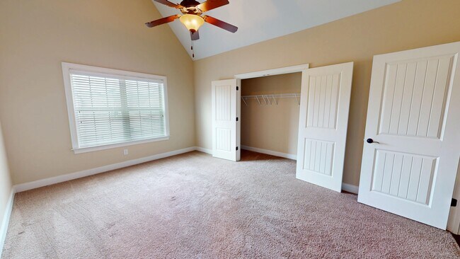 Building Photo - 170 S Charleson Crossing