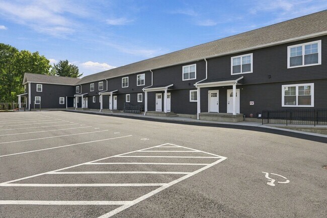 Building Photo - 61 Parker St