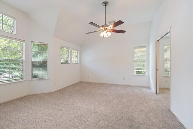 Building Photo - 98 E Greywing Ct
