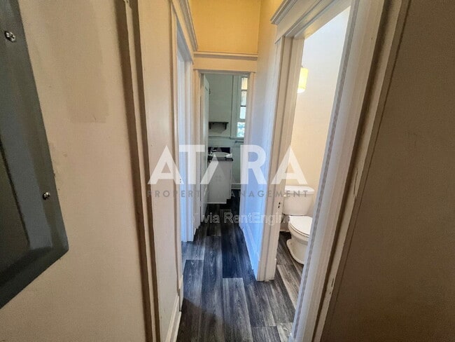 Building Photo - 230-232 W 300 N