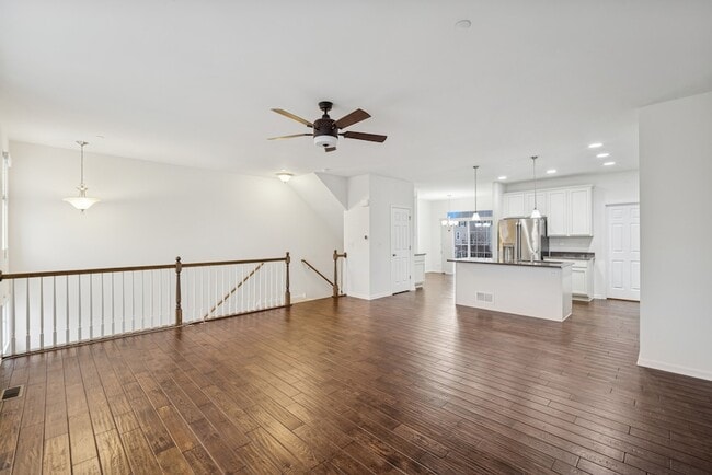 Building Photo - 70 Marcel Ln