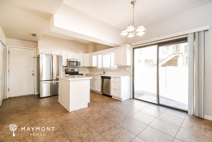 Building Photo - 1423 N Dana St