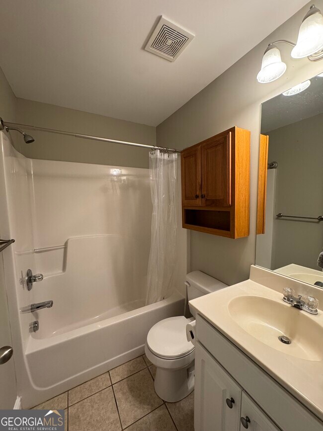 Building Photo - 255 Oconee River Cir