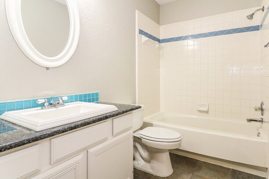 Building Photo - 5528 Royal Meadow Ln