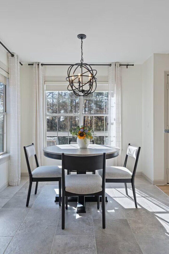 Building Photo - 17 Northridge Cir