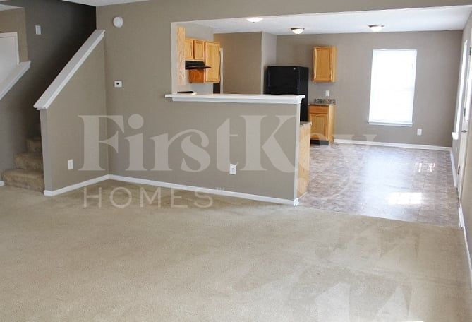 Building Photo - 920 Indigo Dr