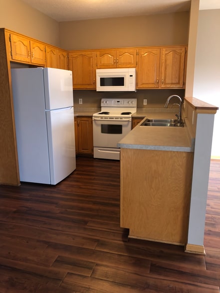 Building Photo - 2106 Linden Trl