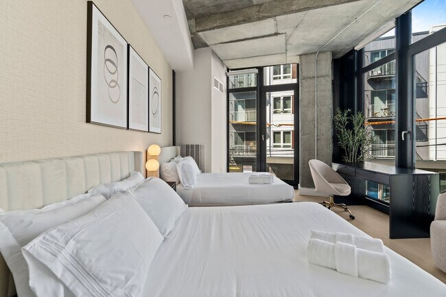 Building Photo - 1247 N 2nd St