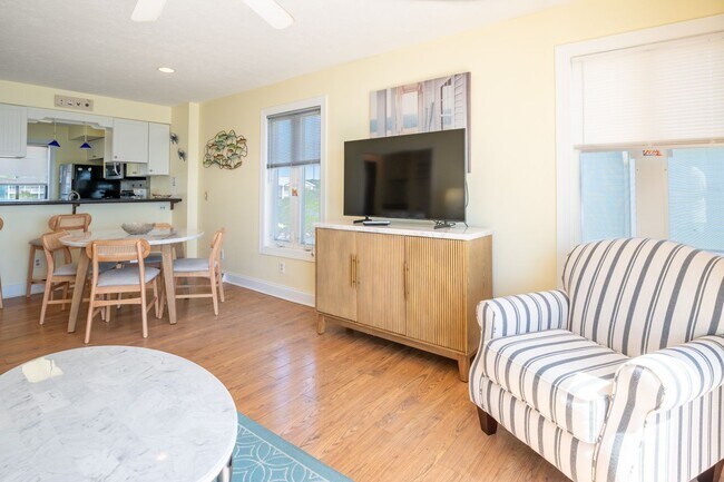 Building Photo - Ocean Dunes 1002 @ 1002 Pelican Ct