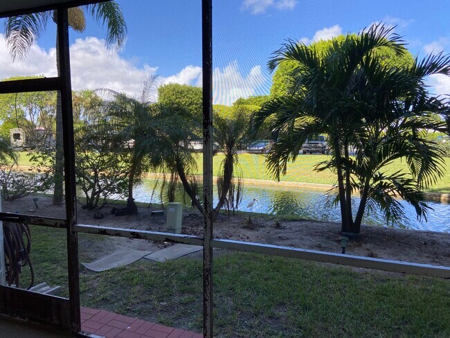 Building Photo - 300 Waterway Dr S
