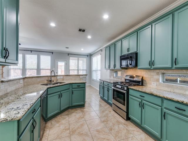 Building Photo - 12020 Tobosa Cir