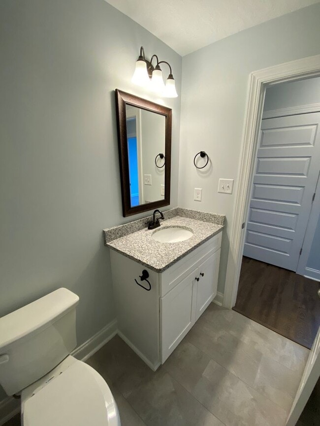 Building Photo - 2318 Bundoran Dr