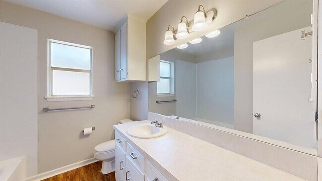 Building Photo - 3921 Olive St