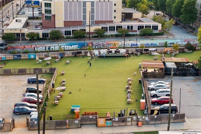 Building Photo - 170 Boulevard SE