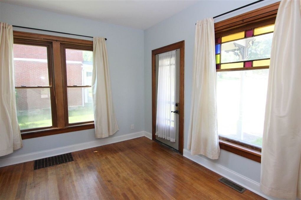 Building Photo - 307 W Welsh St
