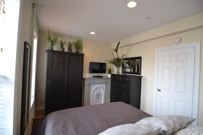 Building Photo - 464 Classon Ave