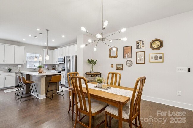 Building Photo - 12106 Brooklyn Ave