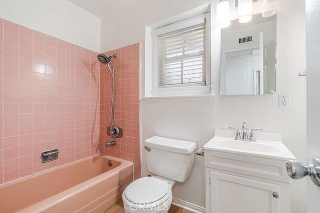 Building Photo - 6575 Cleomoore Ave