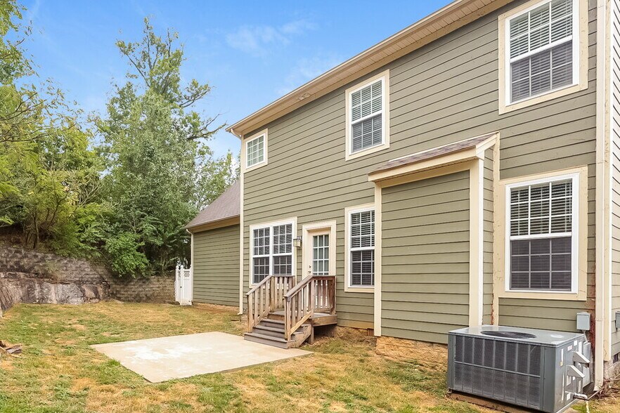 Building Photo - 2673 Avery Park Dr