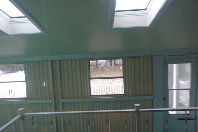 Building Photo - 57 Fowler Ave