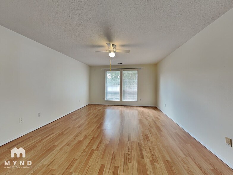Building Photo - 812 NW 143rd St