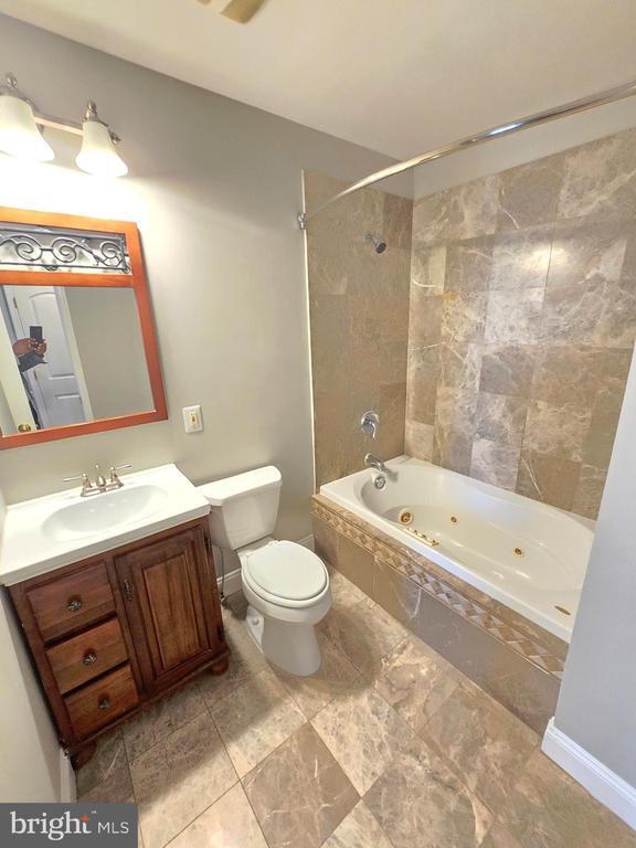 Building Photo - 112 N Luzerne Ave