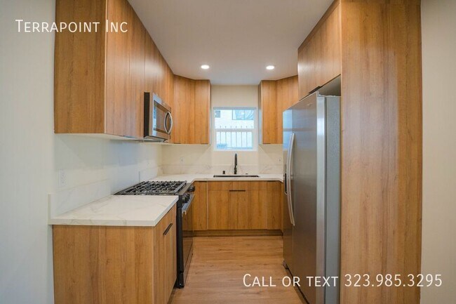 Building Photo - 1038 Westmoreland Ave