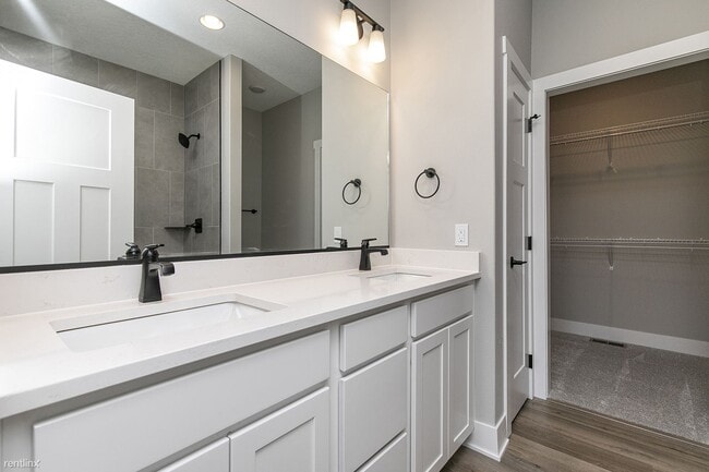 Building Photo - 3 br, 2.5 bath House - 529 Meadows Ct