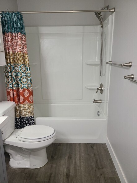 Building Photo - 6511 Indigo Dr