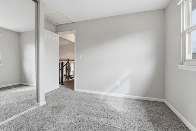 Building Photo - $2,695.95 - 4 Bed, 2 Bath Home in Aurora with Central AC, and In Unit Laundry!