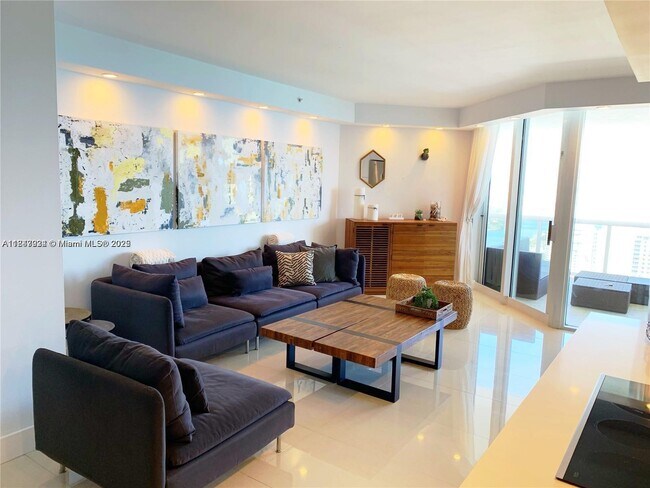 Building Photo - 4779 Collins Ave