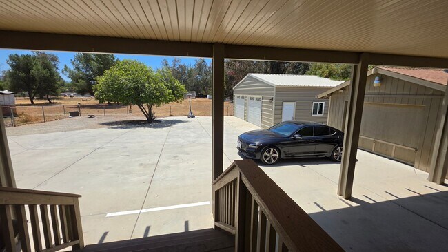 Building Photo - 4bed 2bath 3 car garage and Rv Boat Parking- Gorgeous Single Story House