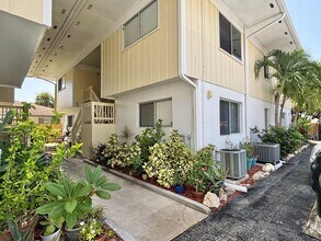 Building Photo - Melbourne Beach Condo -Available Now!