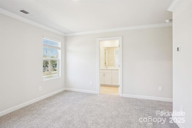 Building Photo - 1741 Braemar Vlg Dr