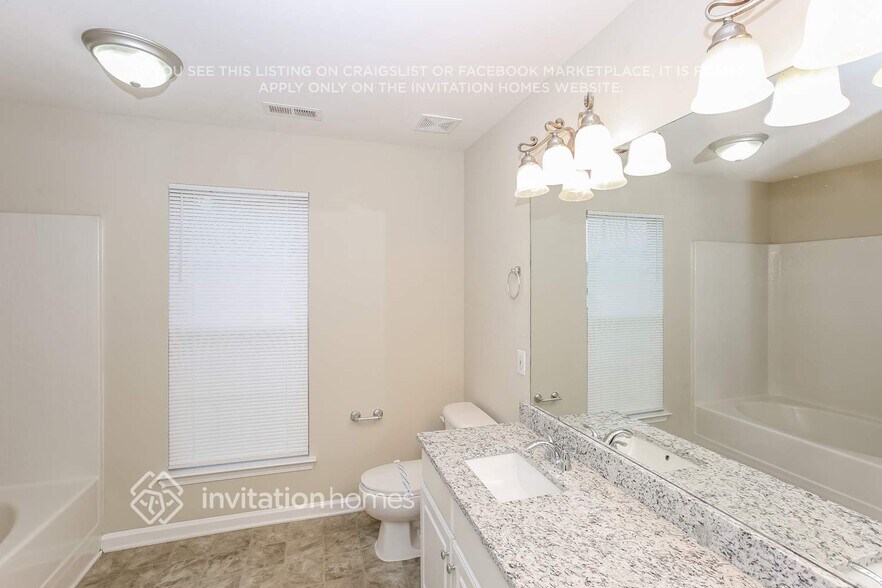 Building Photo - 13603 Sunrise View Dr