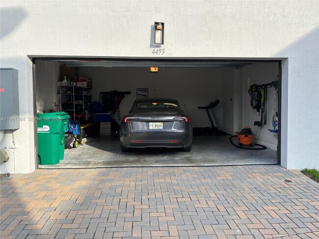 Building Photo - 4493 NW 81st Ave