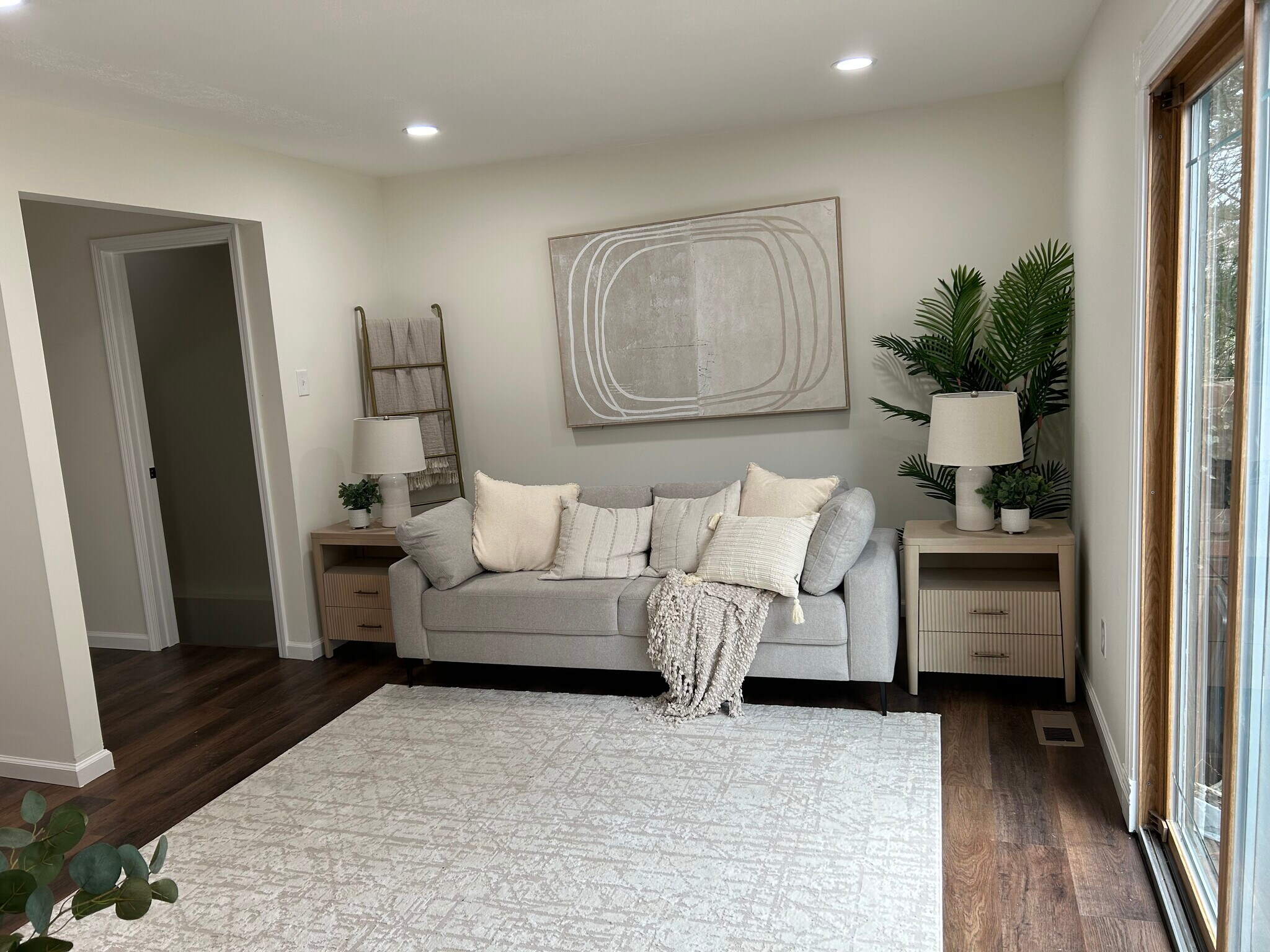 Building Photo - 196 Key Pky