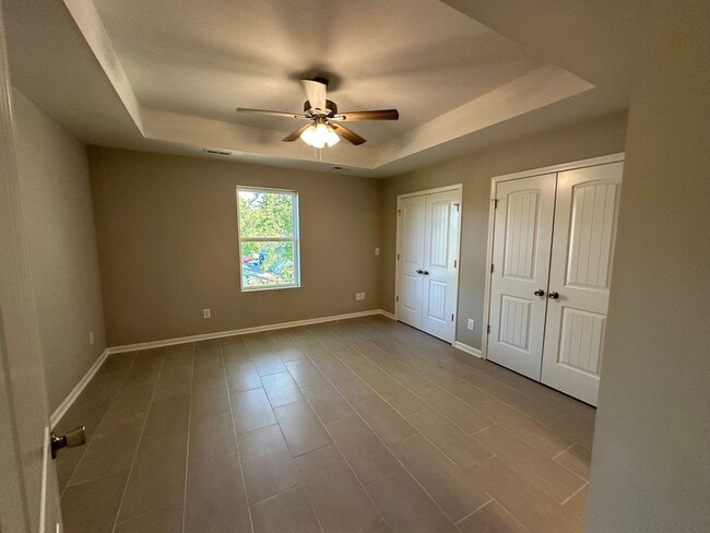 Building Photo - Modern 3 Bedroom, 2.5 Bath Townhouse in Columbia! Apply-your application fee will be credited to ...