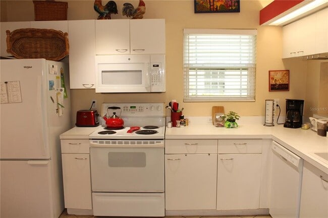 Building Photo - 7537 Preserves Ct