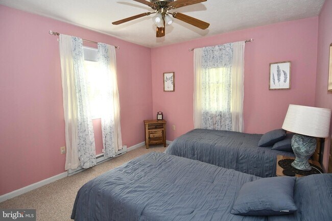 Building Photo - 67 Tranquil Way