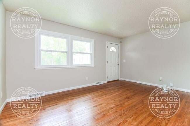Building Photo - 402 E Stronach Ave