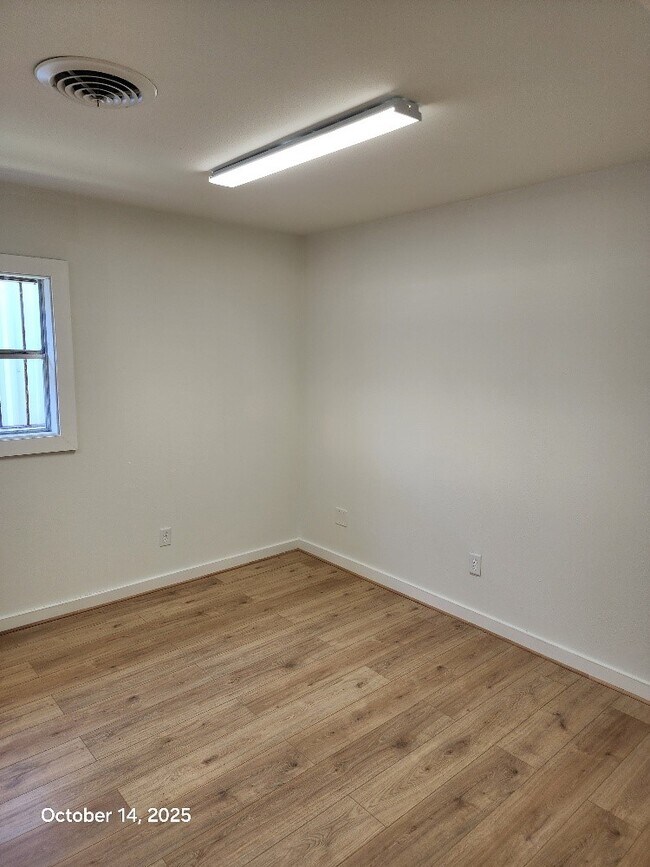 Building Photo - 1301 N Avenue H