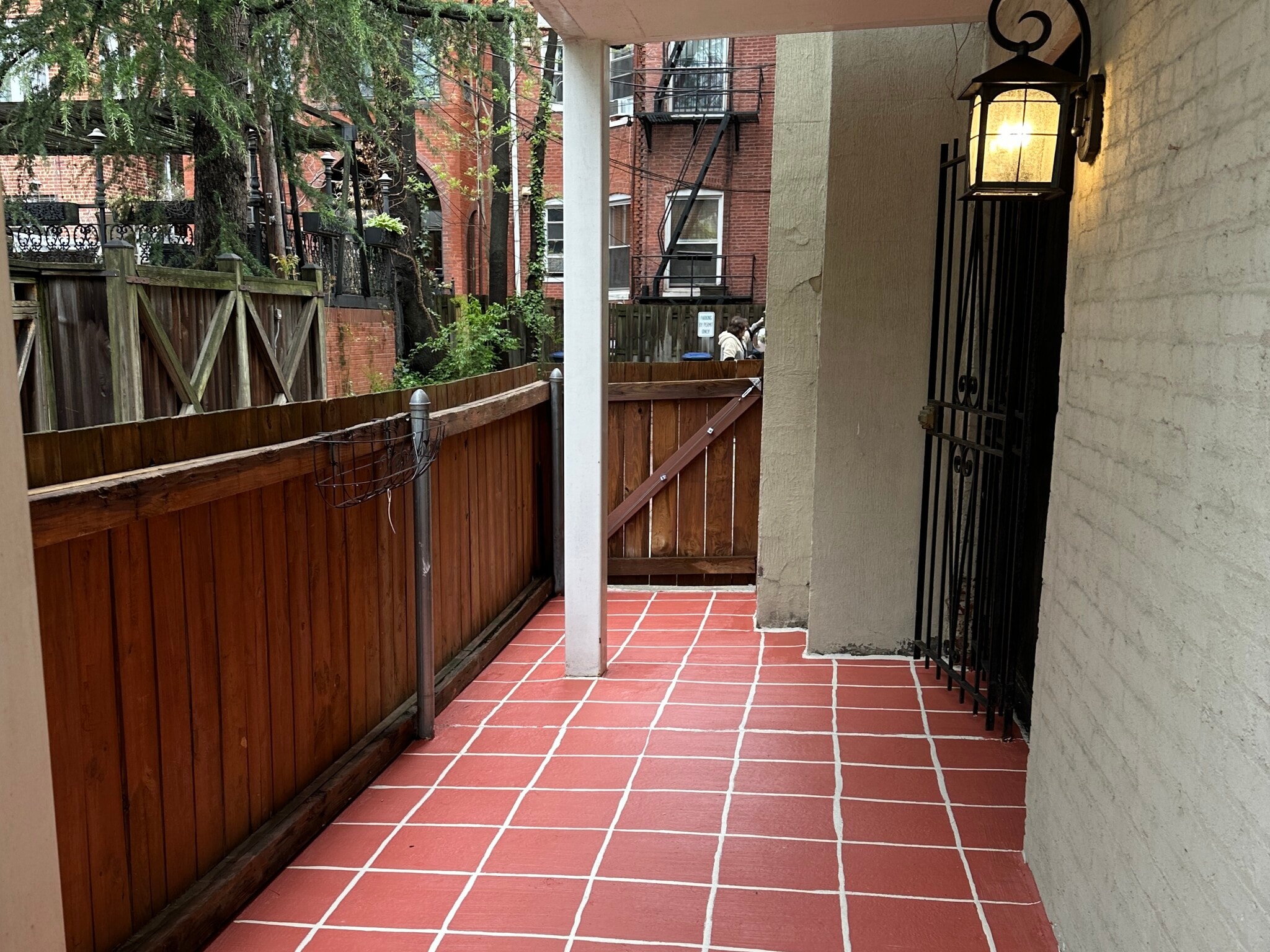patio - 1320 21st St NW