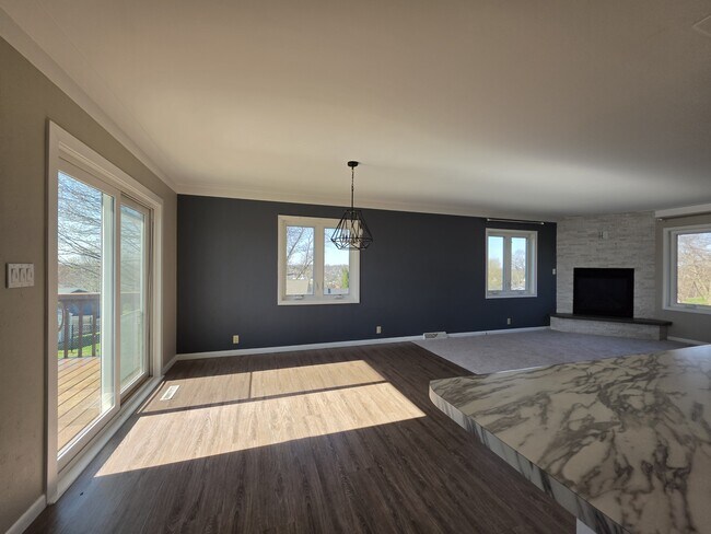 Building Photo - 3835 Lost Valley Rd SE