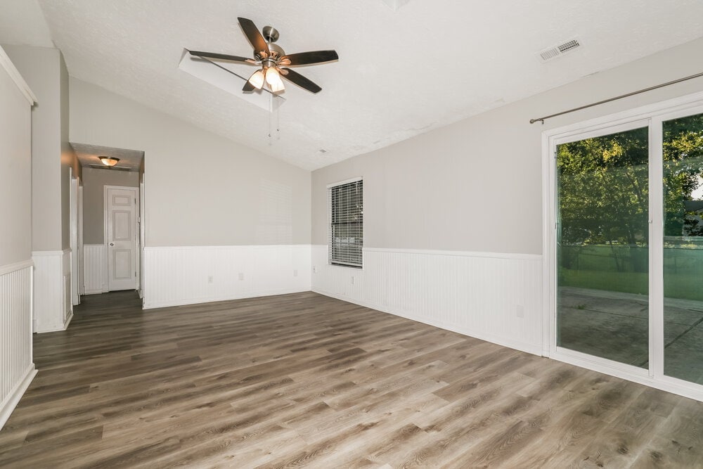 Building Photo - 6210 Carrie Cir