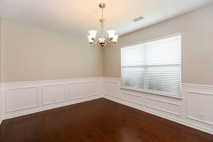 Building Photo - 3315 Velvet Court