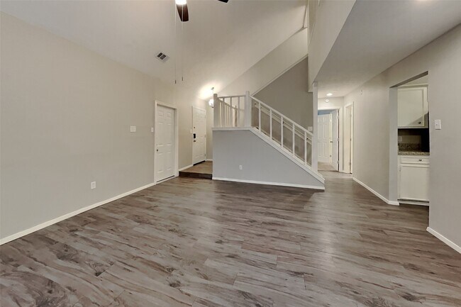 Building Photo - 2 River Birch Ln