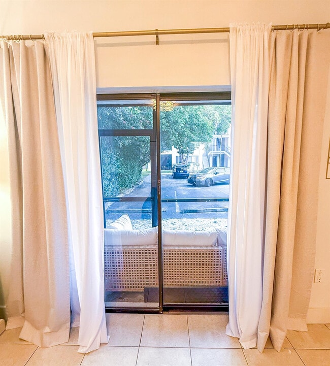 Building Photo - 2445 SW 18th Terrace